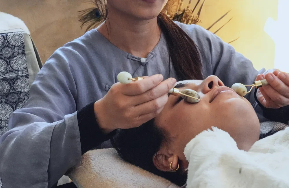 soin-visage-gua-sha-luo soin-visage-gua-sha-luo